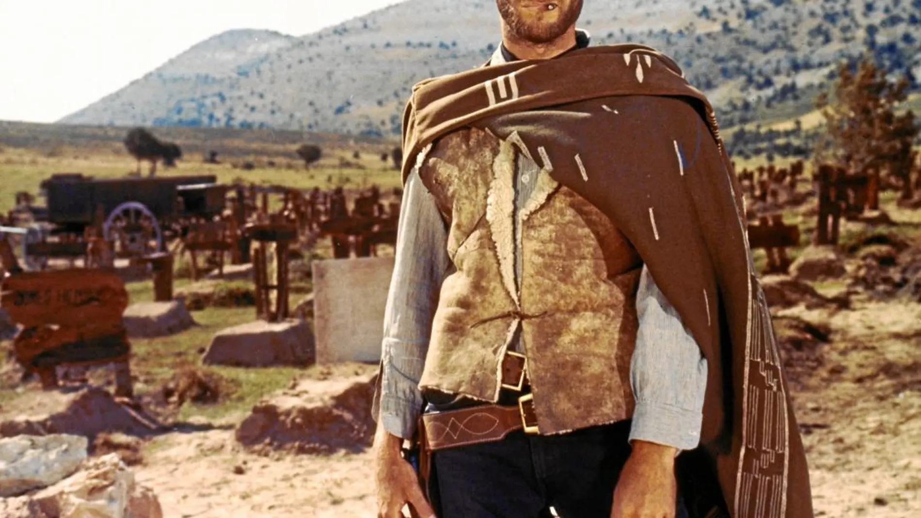 Clint Eastwood encarna a El Rubio en el filme de Leone, rodado en Burgos y Almería