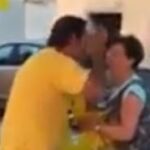 Un independentista trata de agredir a una señora que retiraba lazos amarillos en Palamós