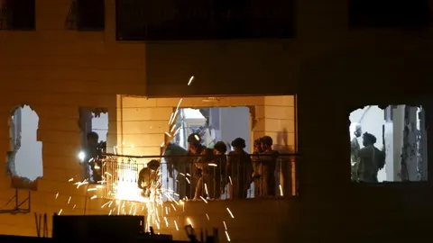 Soldados israelíes en Hebrón.