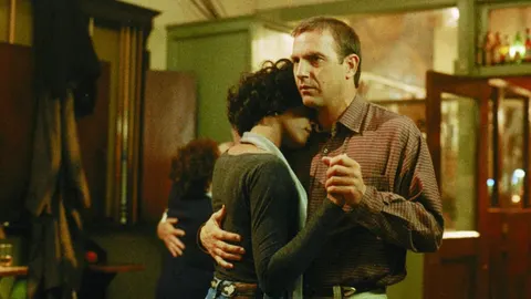 Kevin Costner y Whitney Houston en "El guardaespaldas"