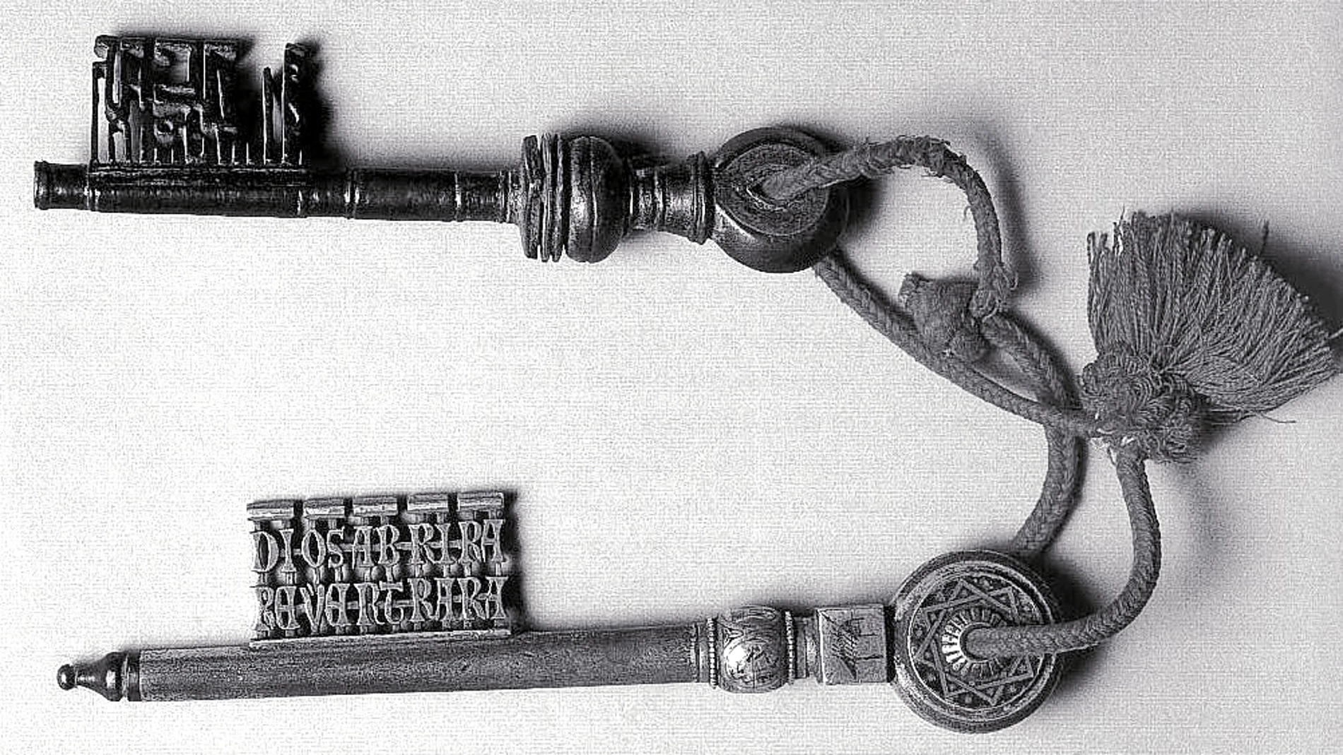 Los sefardíes se llevaron consigo las llaves de sus casas, como las de la esta fotografía, que se legaron de una generación a otra