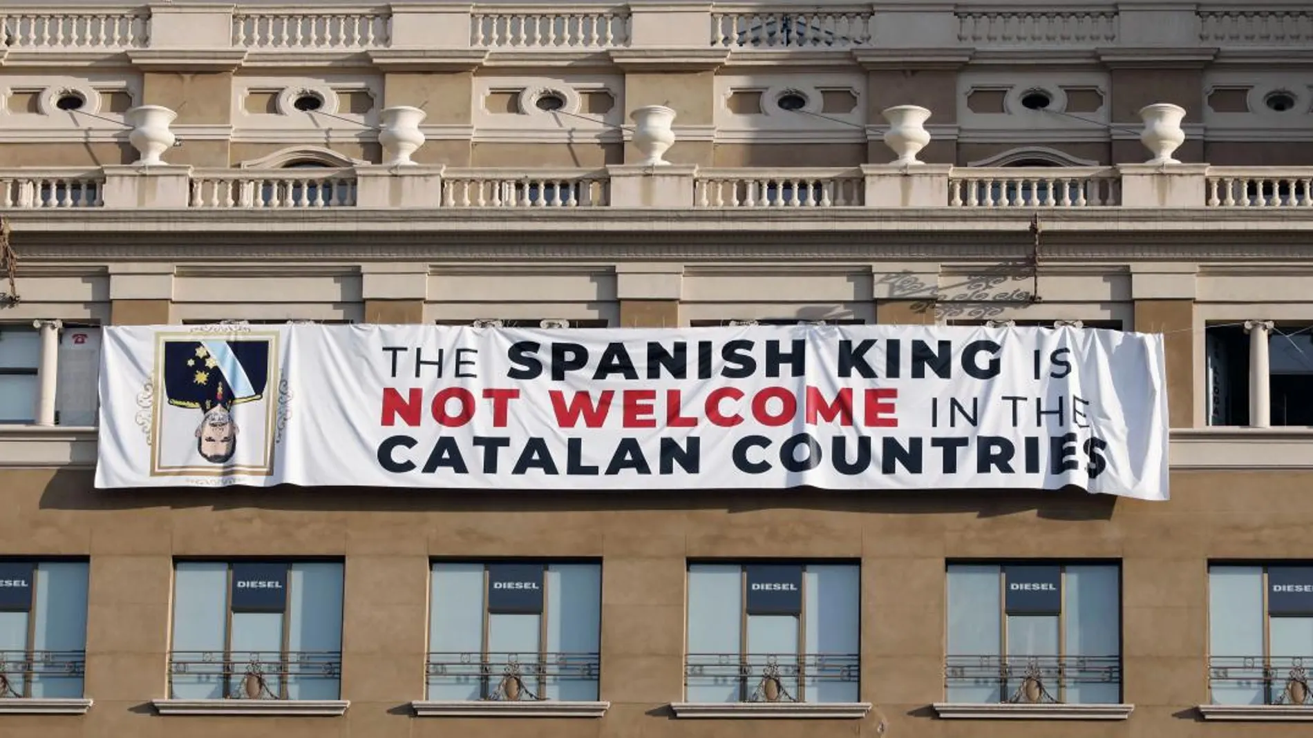 Pancarta contra Felipe VI. Foto: Efe
