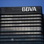 BBVA completa la adquisición de Catalunya Banc por unos 1.165 millones