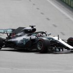 Lewis Hamilton, de Mercedes, durante la carrera. (AP Photo/Luca Bruno)