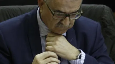 El vicepresidente de la Junta, Manuel Jiménez Barrios, ayer en la Cámara autonómica