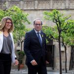 El presidente de la Generalitat , Quim Torra, y la consellera de Presidencia, Elsa Artadi, a su llegada a la reunión del Govern que se celebra en el Palau de la Generalitat. EFE/ Quique García