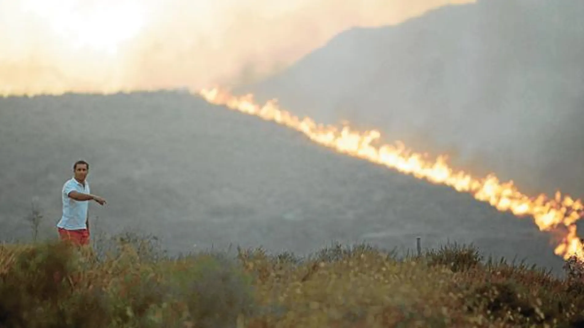 Incendio en la sierra de Cabrera en el municipio de Mojácar, Almería. Del Diario de Almería