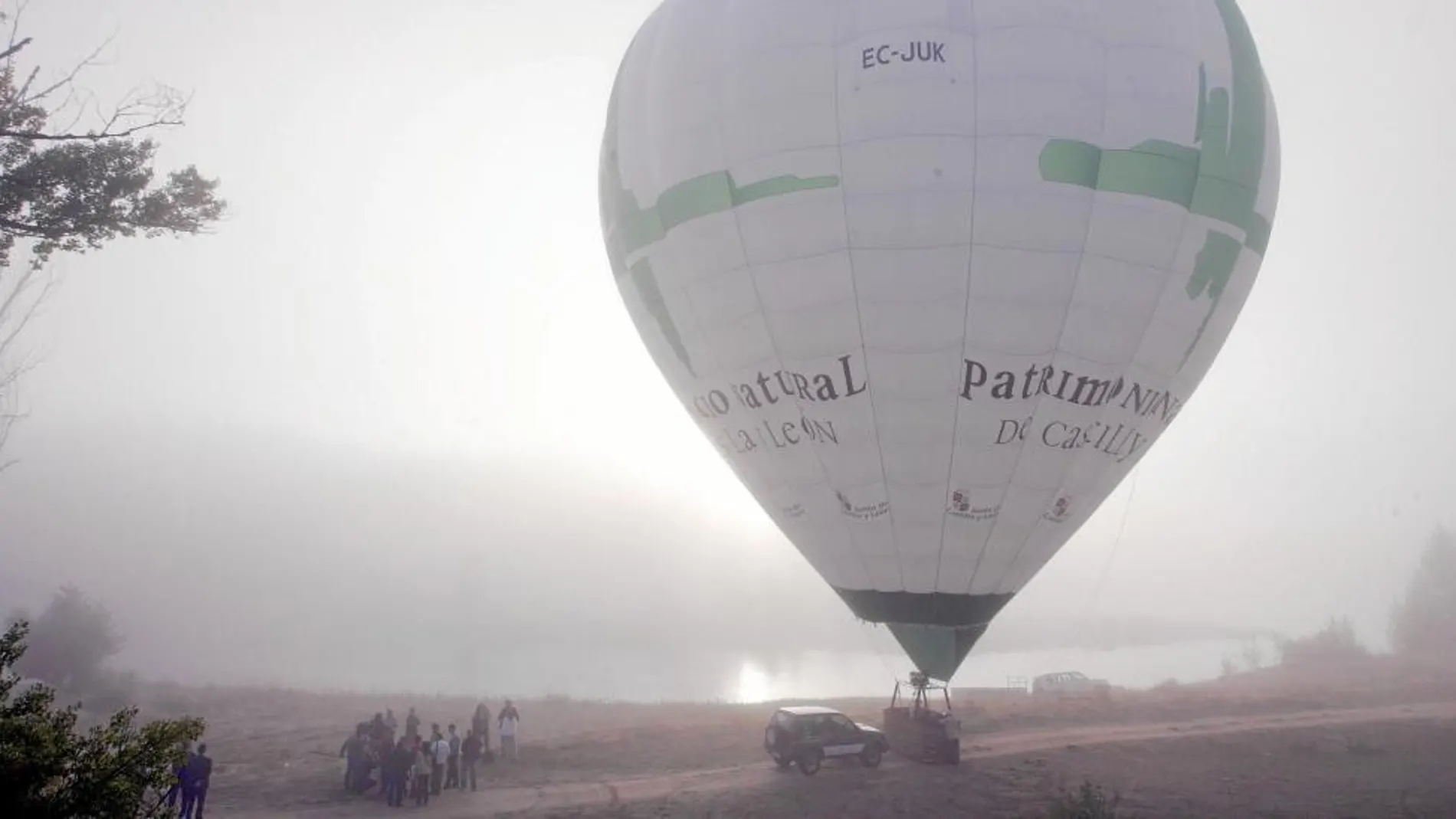 El globo de la Fundación del Patrimonio Natural de Castilla y León volverá a surcar los cielos de los Espacios Naturales