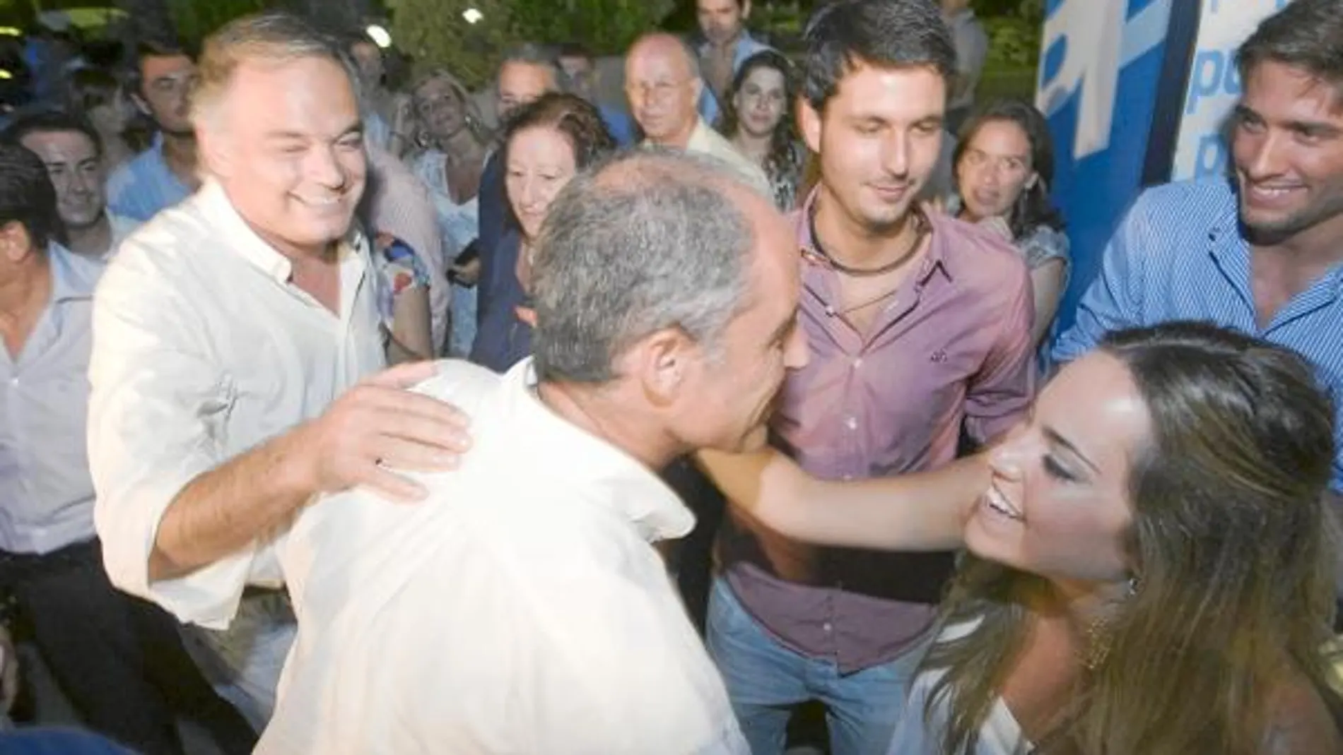 González Pons y el presidente Camps durante la cena del pasado agosto en Teulada