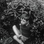 Imagen tomada en 1965 de un niño británico afectado por talidomida