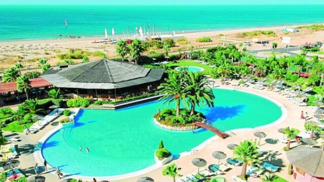 El Oasis Islantilla (Huelva), en la imagen