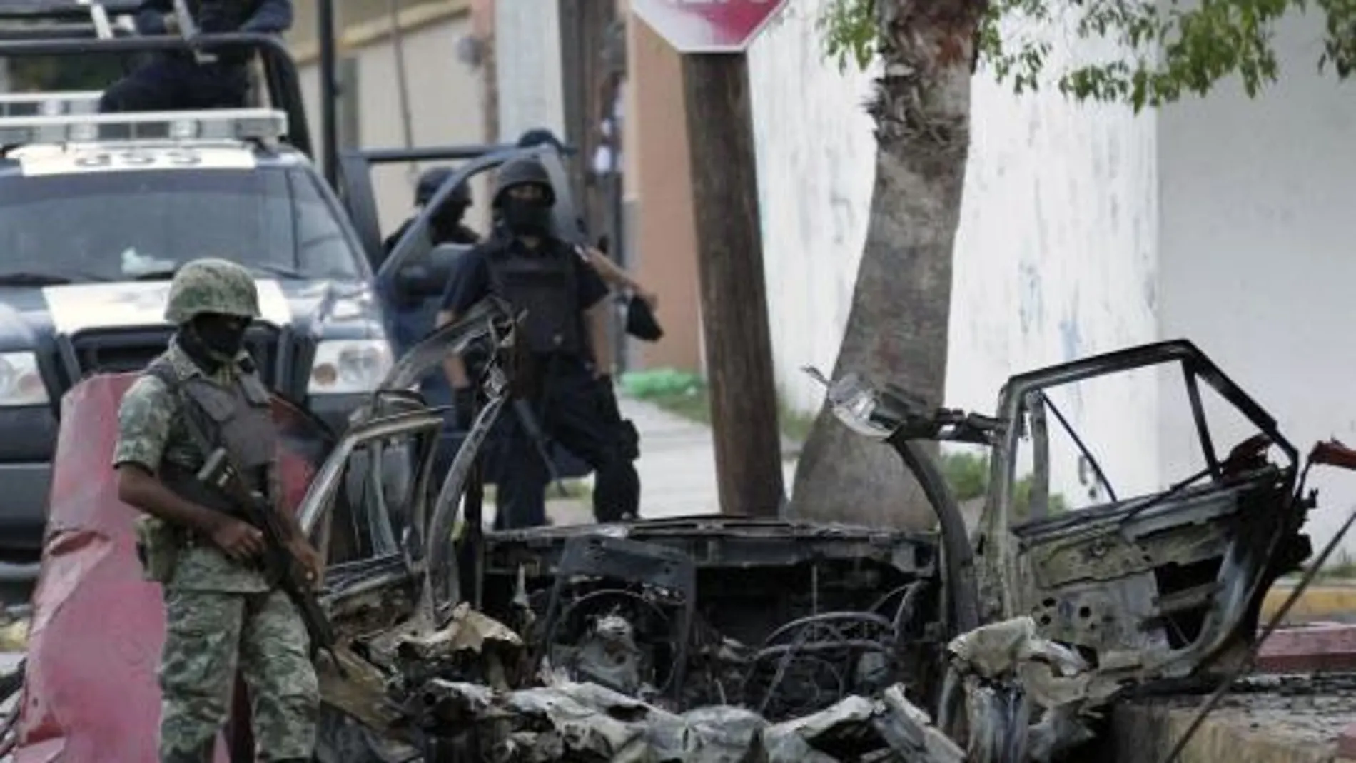 Estalla un coche bomba frente a una sede de Televisa