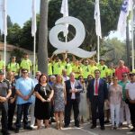 La alcaldesa de Marbella estuvo presente en el izado de las banderas