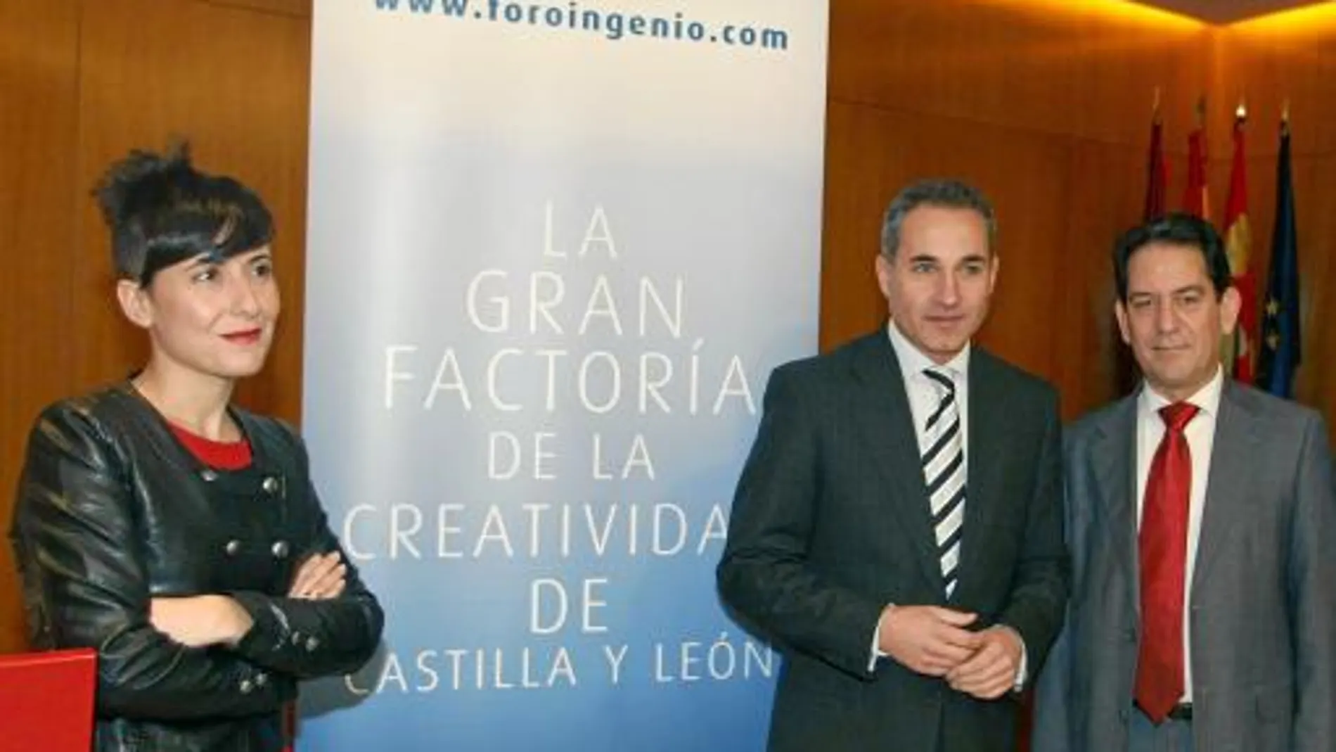 Ángel Losada, Francisco García Toledo y María Sáez presentan el Foro