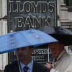 El Gobierno británico reduce al 5,95 % su participación en Lloyds