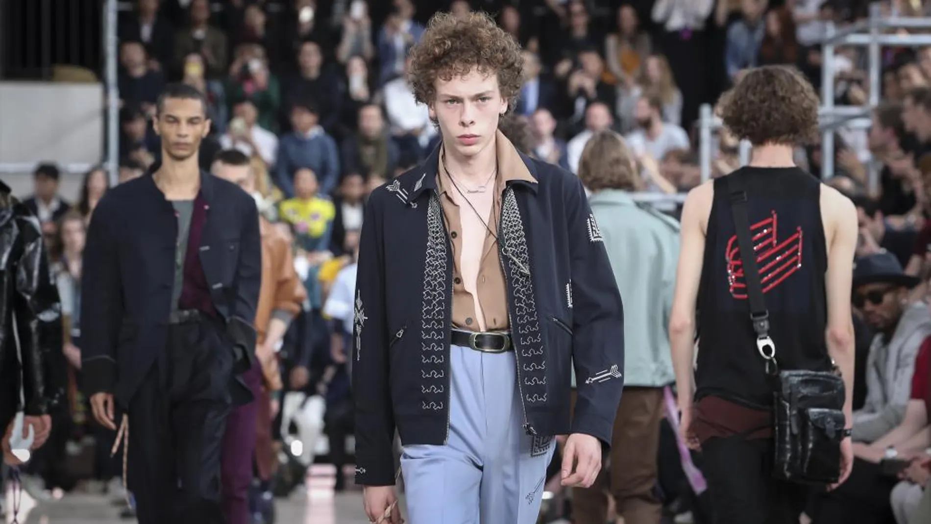 La sombría sensualidad del hombre de Lanvin cierra la pasarela de París