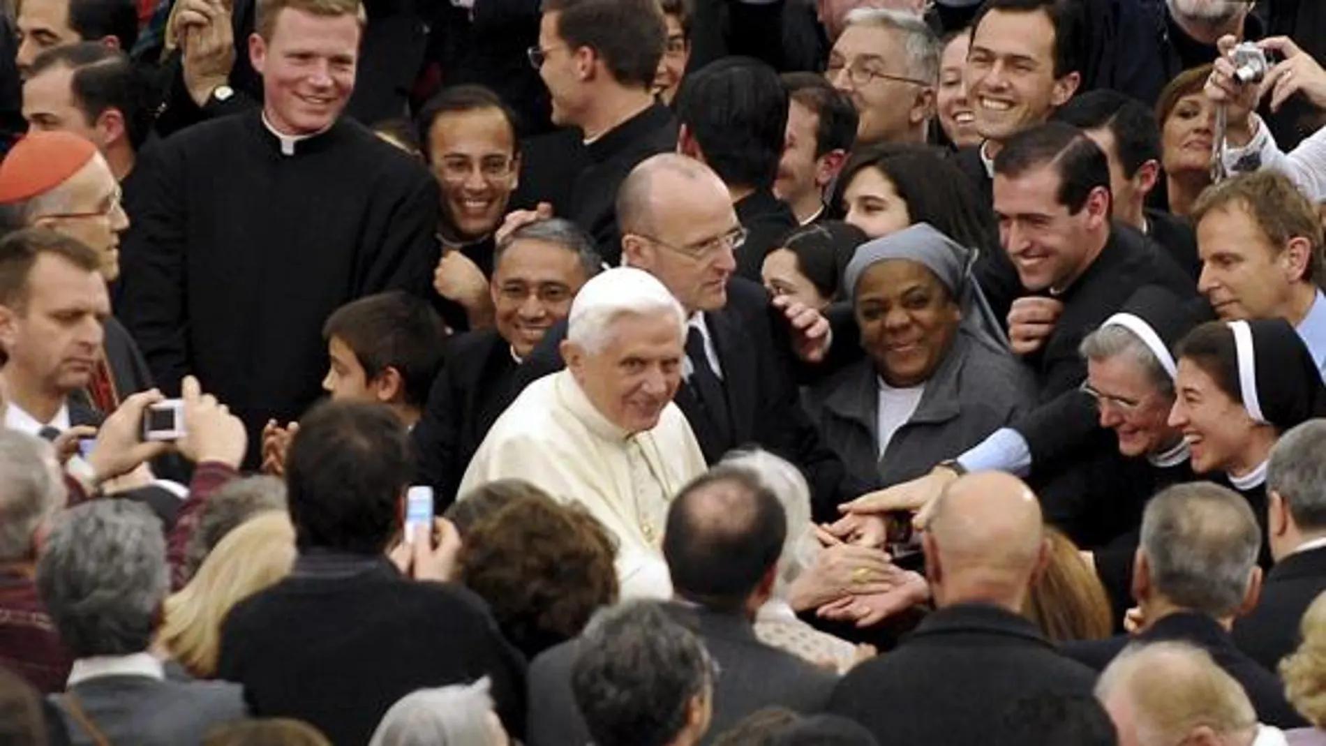 El 80% de los españoles rechaza que el Congreso juzgue al Papa