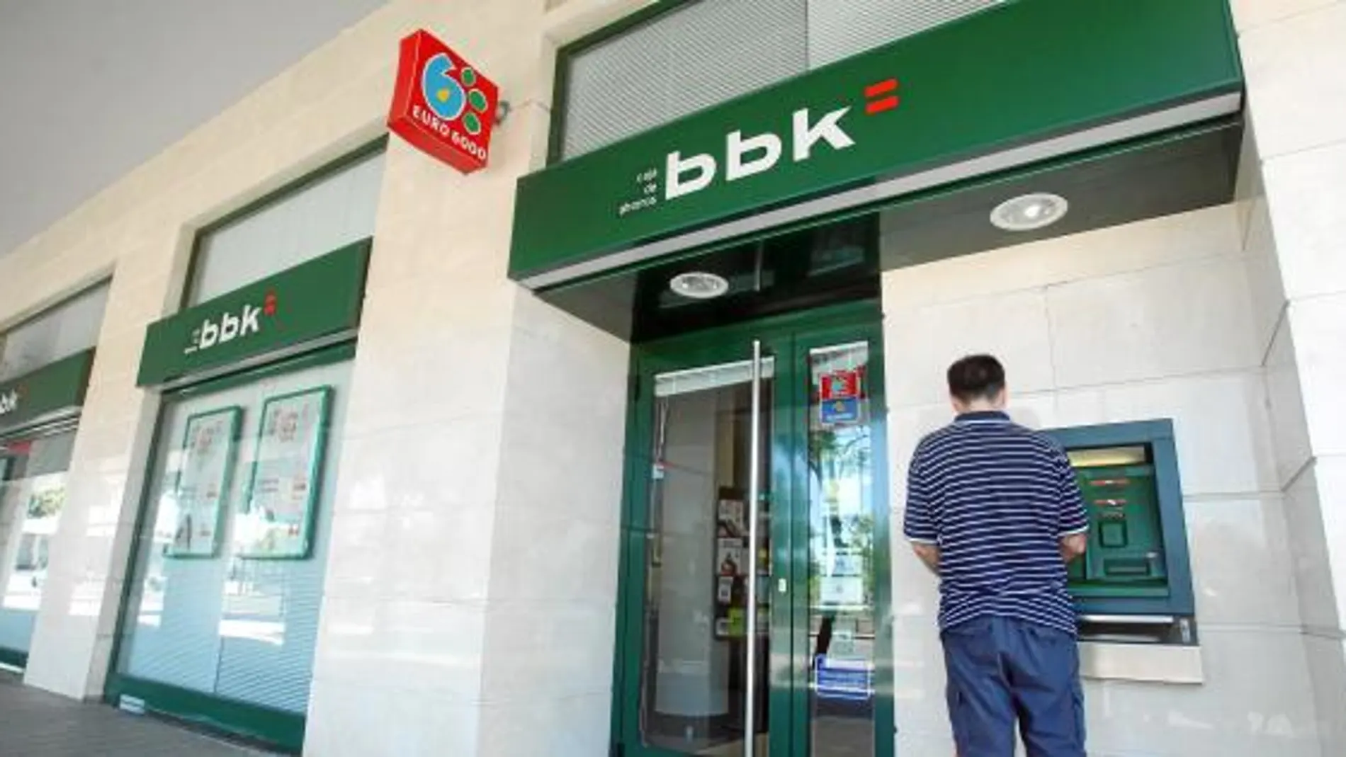 Cajasur tambalea el rating de solvencia de la BBK