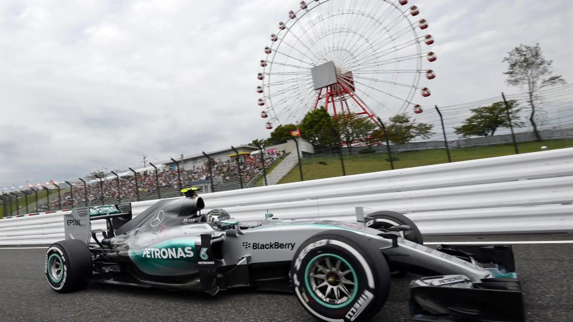 Rosberg logra su segunda 'pole position' de este año por delante de Hamilton