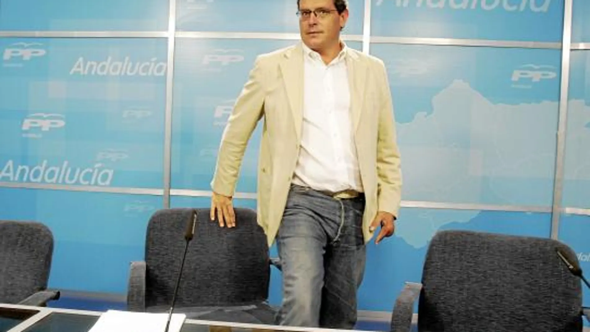 El PP pide a Griñán que se vaya al no mandar «en Andalucía ni en el PSOE»
