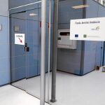 Vista de la entrada de las instalaciones de la sede sevillana de la sociedad de la Junta Soprea