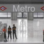La Policía tuvo que controlar las desiertas estaciones de metro para evitar sabotajes