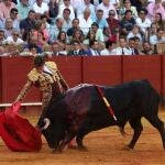 Derechazo de Tomás Angulo en la pasada Feria de Abril de Sevilla