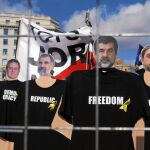 Manifestación independentista reclamando la libertad de Junqueras, Jordi Sánchez y Jordi Cuixart, «los Jordis», y el ex conseller de Interior Joaquim Forn