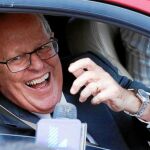 Kuczynski saludó a sus simpatizantes después de que la oficina electoral confirmara su victoria