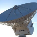 Una antena en la estación de la ESA en Cebreros