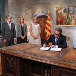 Mas firma ayer el decreto de convocatoria por la independencia de Cataluña del 27 de septiembre