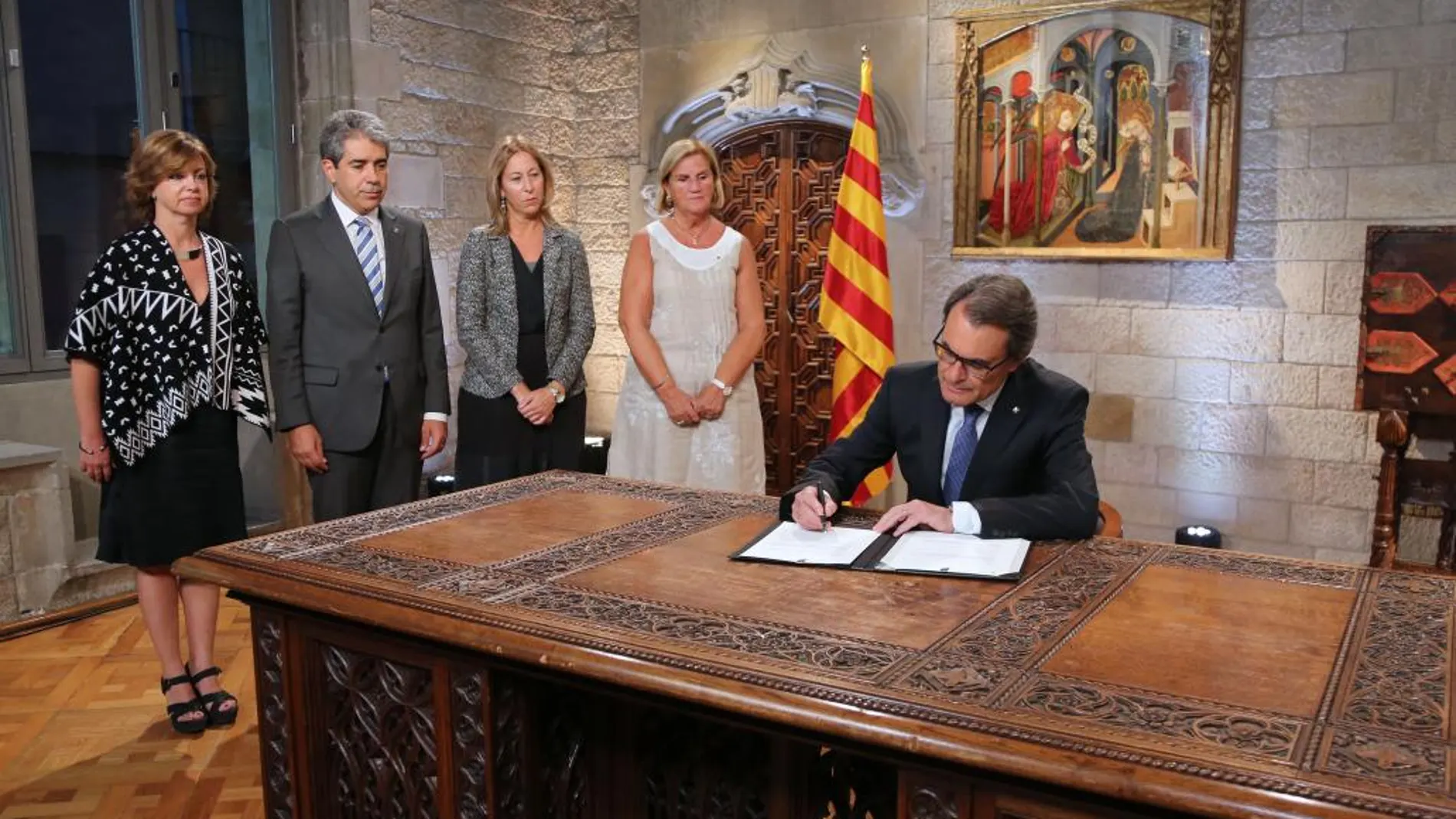 Mas firma ayer el decreto de convocatoria por la independencia de Cataluña del 27 de septiembre
