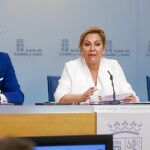 La vicepresidenta de la Junta, Rosa Valdeón; el consejero de Fomento, Juan Carlos Suárez-Quiñones, y la consejera de Hacienda de la Junta, Pilar del Olmo
