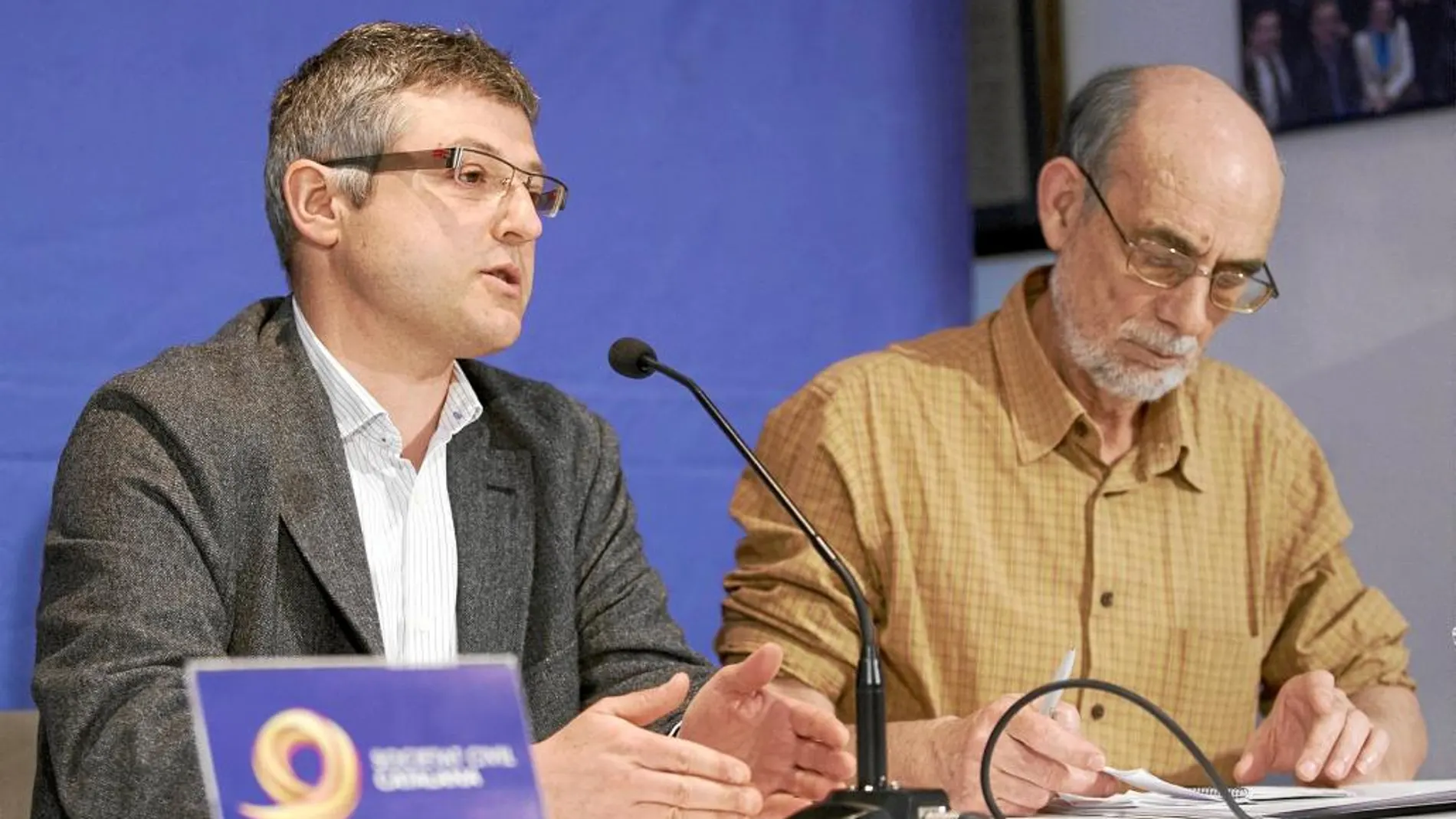 El vicepresidente de SCC, Joaquim Coll, presentó el documental junto al doctor en Ciencias Políticas Martín Alonso