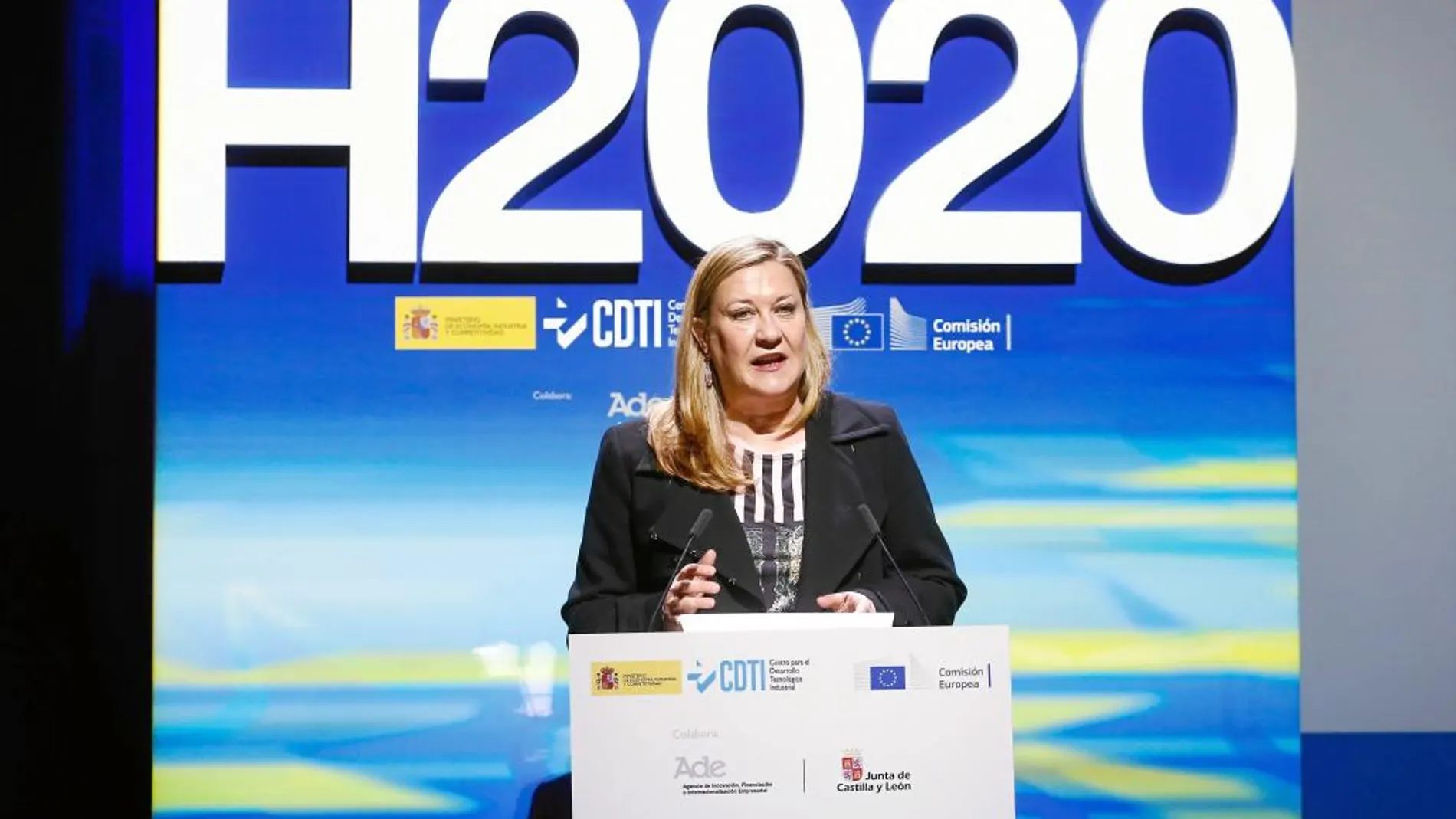La consejera de Economía y Hacienda, Pilar del Olmo, durante su intervención en el foro