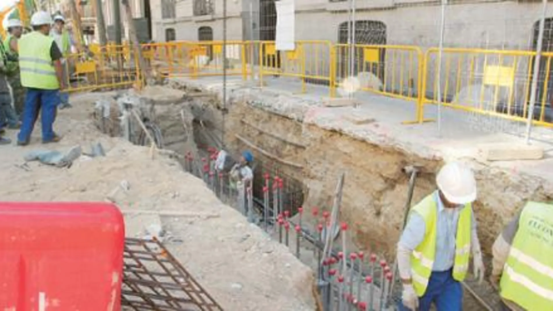 Las obras de Serrano llevan más de una semana paralizadas tras hallarse unos restos arqueológicos