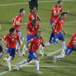 Los jugadores de Chile en la tanda de los penaltis del partido Chile-Argentina, de final de la Copa América.