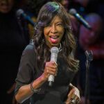 Natalie Cole durante una actuación en marzo de 2015