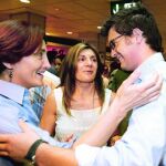 Algunos de los estudiantes en cuarentena en Pekín a su llegada a Madrid