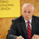 Economía no descarta nuevas medidas fiscales para frenar el déficit