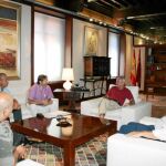 Valcárcel y Bascuñana se reunieron ayer con representantes de distintas ONGs de la Región en San Esteban