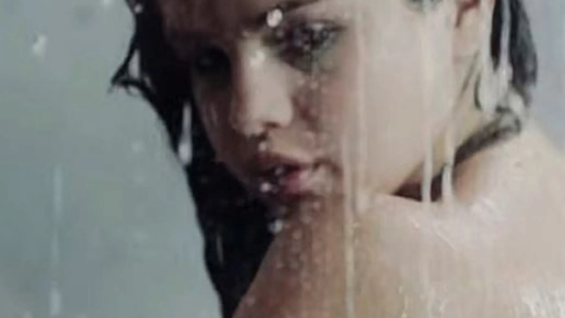 Selena, muy sexy en su nuevo videoclip