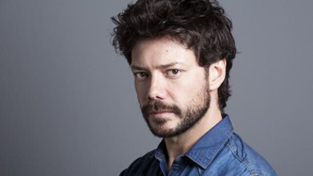 ’El embarcadero’, la nueva serie de los creadores de ‘La Casa de Papel’, ficha a su primer protagonista: Álvaro Morte