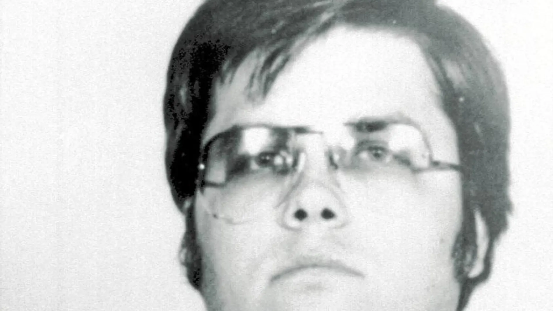 Chapman, fichado por la policía después de matar a Jonn Lennon en diciembre de 1980