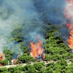 El incendio de Barjas sigue su avance por dos frentes y arrasa 1.300 hectáreas