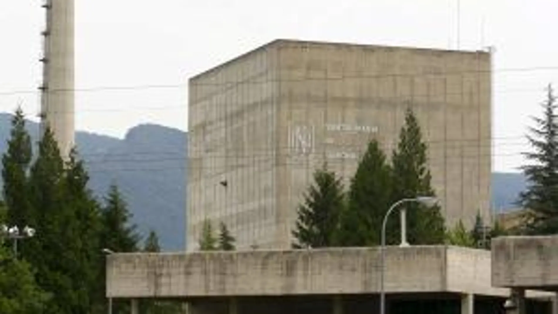 Fotografía reciente de archivo de la central nuclear de Santa María de Garoña (Burgos)