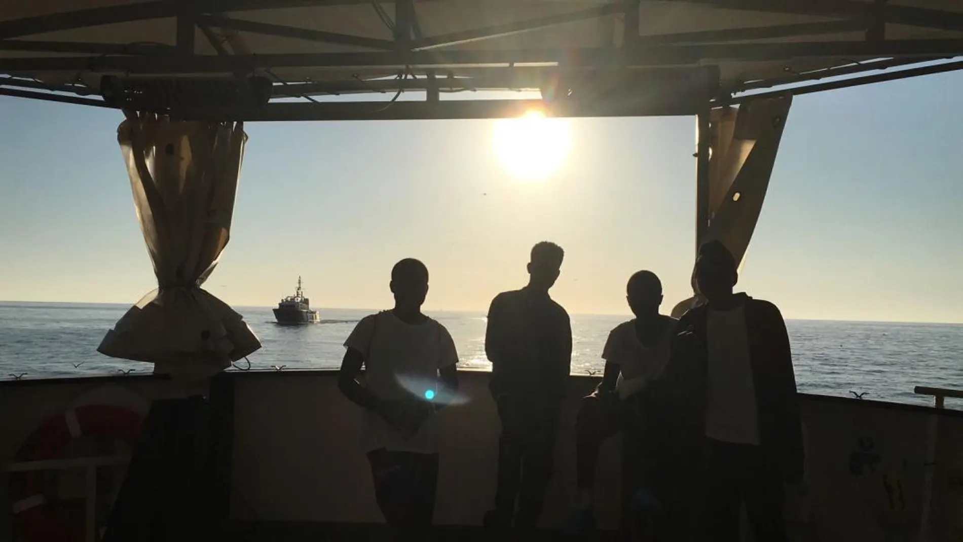 Un grupo de inmigrantes de la flotilla «Aquarius»