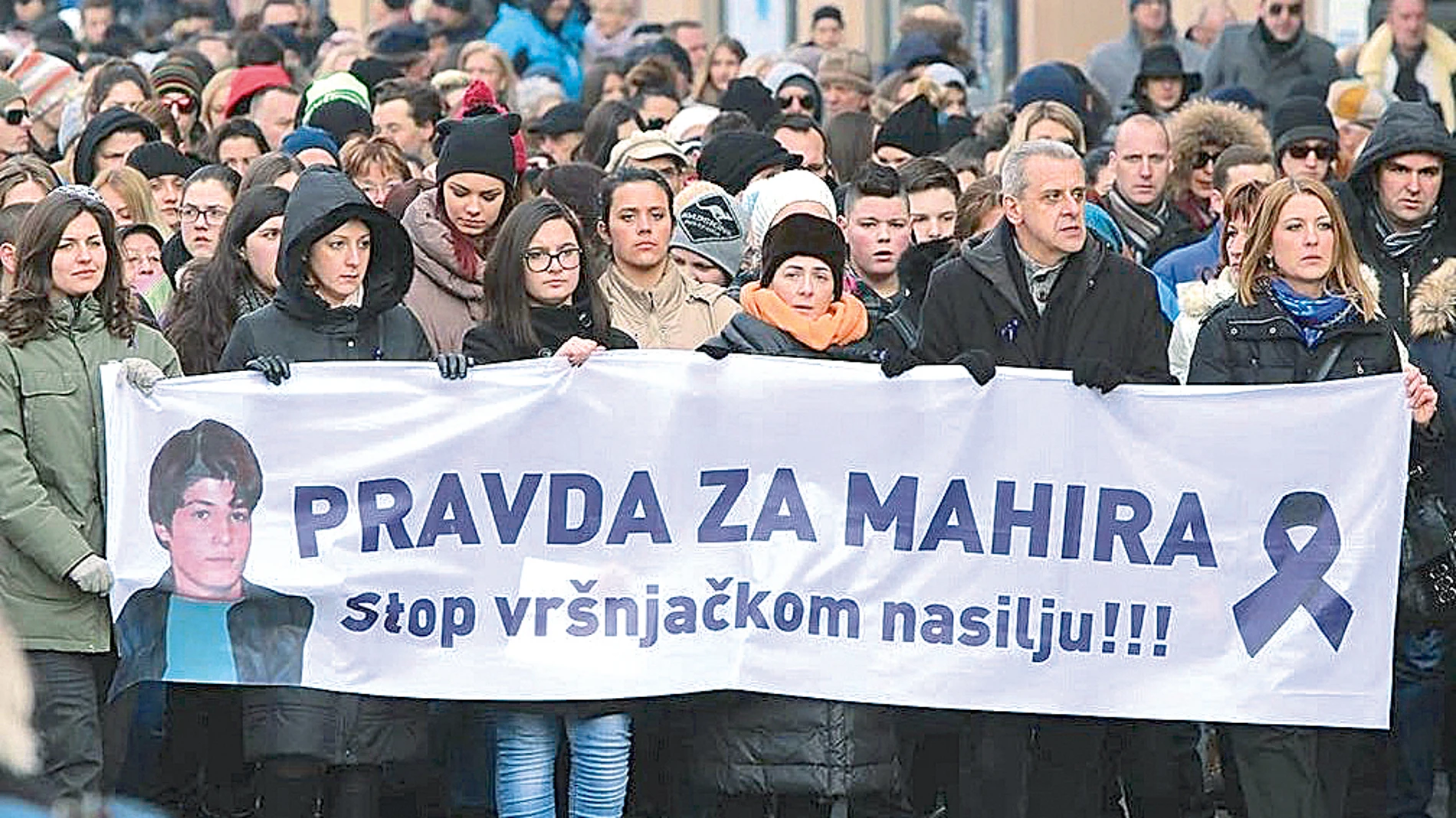 Cientos de bosnios se manifestaron por las calles de Sarajevo para pedir Justicia por Mahir
