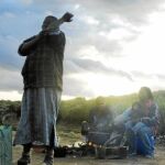 Mujeres subsaharianas en un campamento entre Marruecos y Argelia
