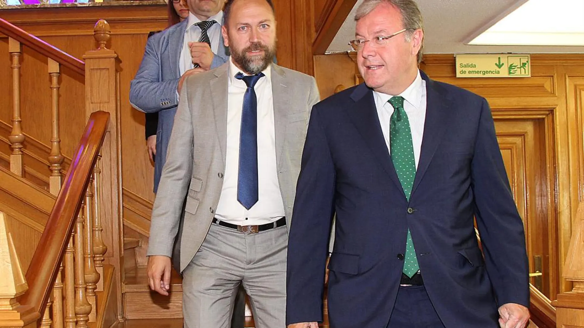 El alcalde de León, Antonio Silván, tras reunirse con el presidente de Aletic, Lucio Fuertes
